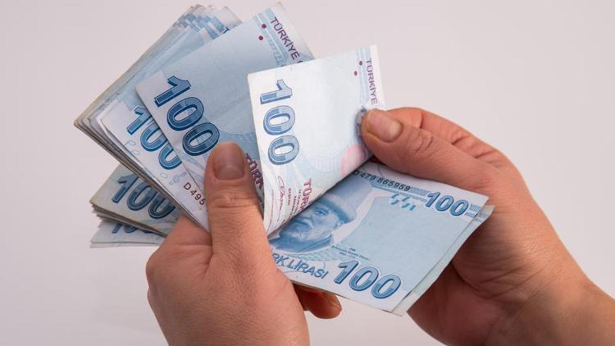 SGK'dan son dakika açıklaması! Paralar hesaba yatıyor! E-devlet üzerinden yapılıyor PTT'ye gitmeye gerek kalmıyor