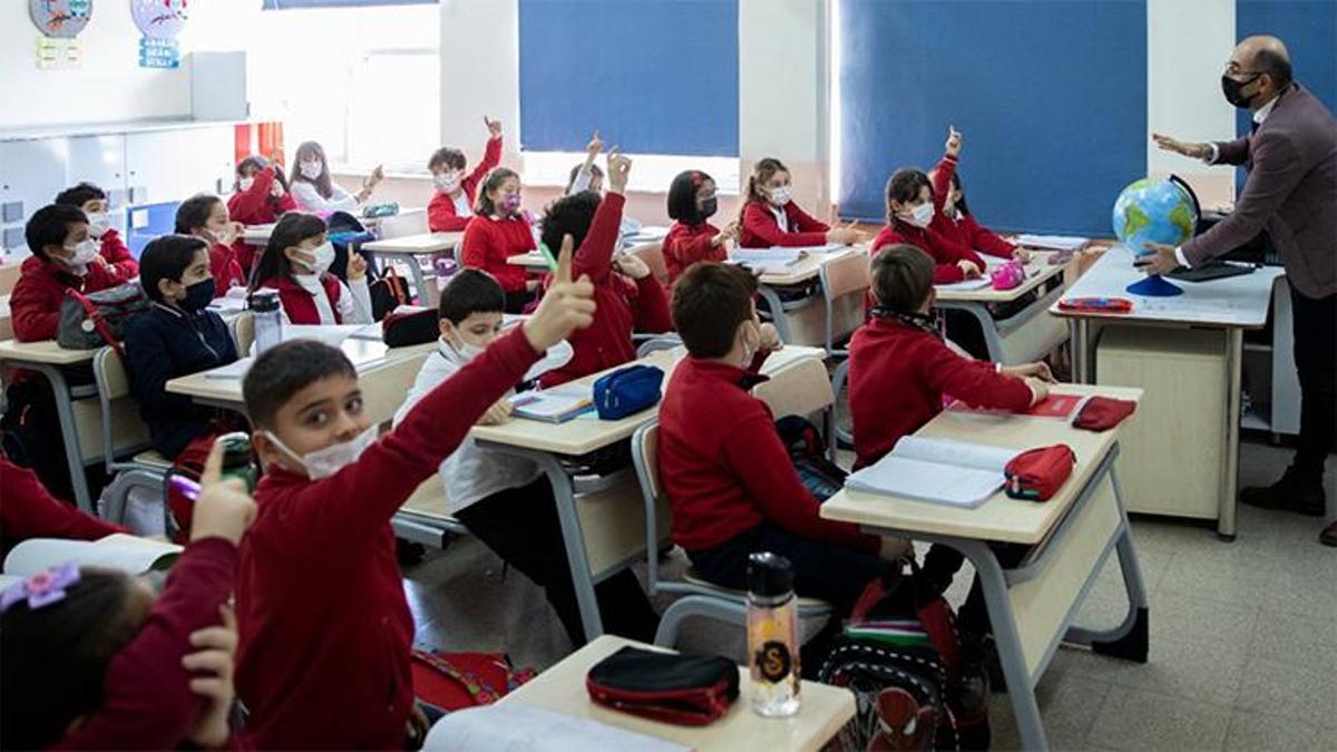 Yüz yüze eğitim ile ilgili son dakika açıklaması! MEB resmen duyurdu, 7 Şubat itibarı ile başlayan ikinci dönem...