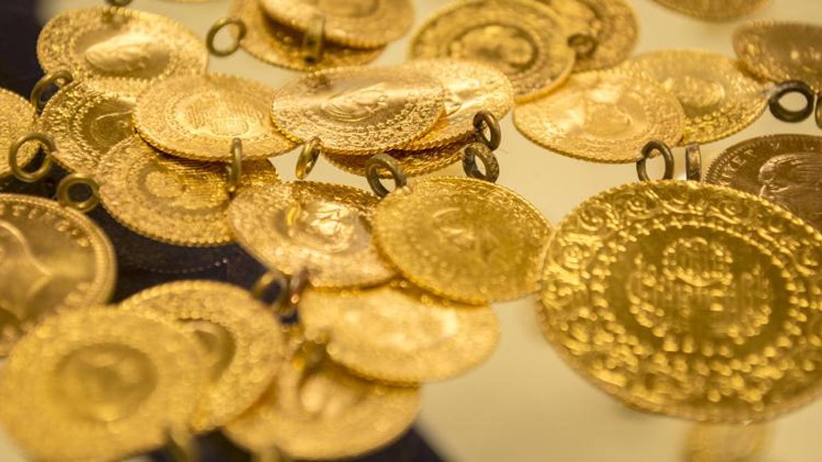 Altın fiyatlarında son dakika gelişmesi! Altın bir anda yükseldi! Altın 8 ayın zirvesine yerleşti! Gram altın, çeyrek altın, yarım altın, tam altın...