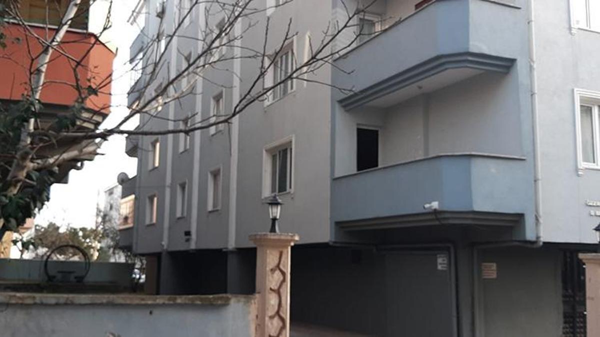 Babasıyla tartışan 16 yaşındaki çocuk kendini bıçakladı!