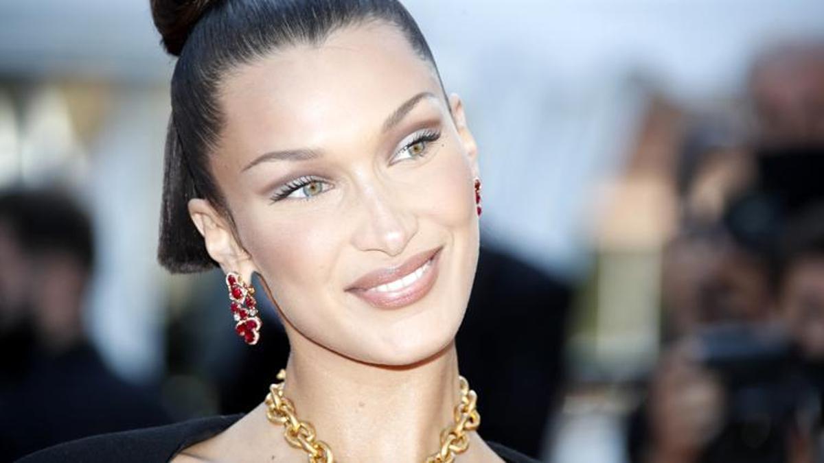 Bella Hadid’ten Hindistan’daki başörtü yasağına tepki