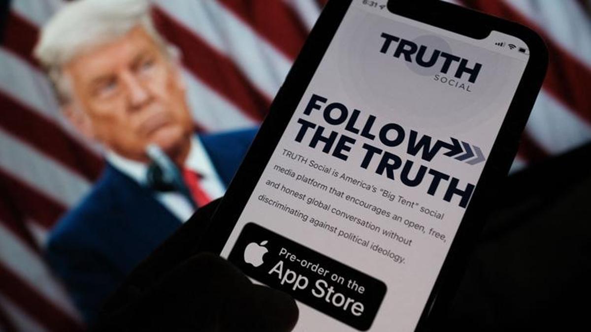 Donald Trump’ın sosyal medya uygulaması 'Truth Social' kullanıma sunuldu