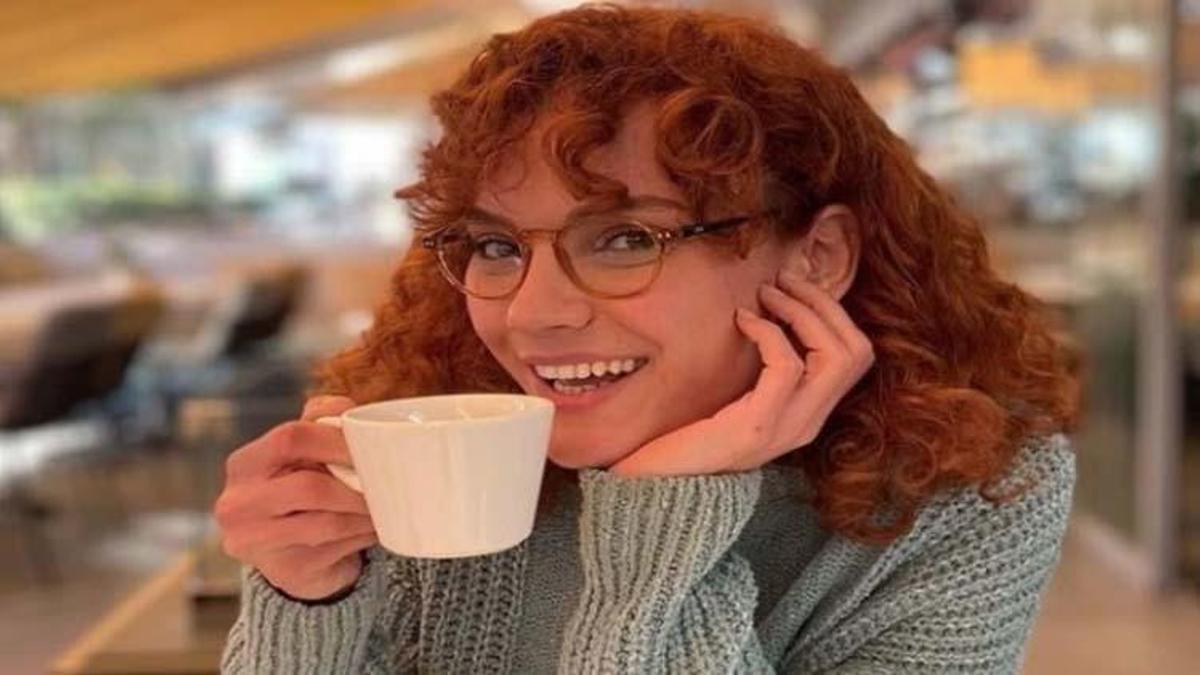 Üç Kız Kardeş Mine kimdir, gerçek adı ne? Nazlı Senem Ünal kaç yaşında, nereli, hangi dizi ve filmlerde yer aldı?