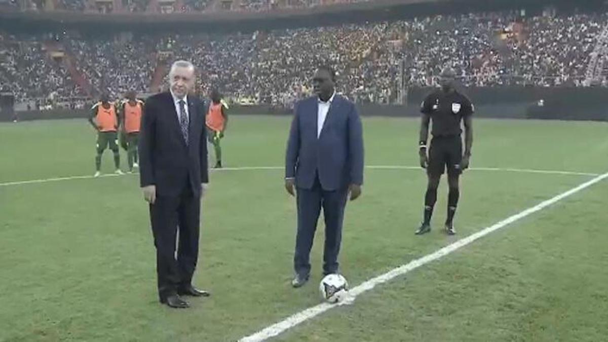 Cumhurbaşkanı Erdoğan Senegal Stadı'nın açılış törenine katıldı
