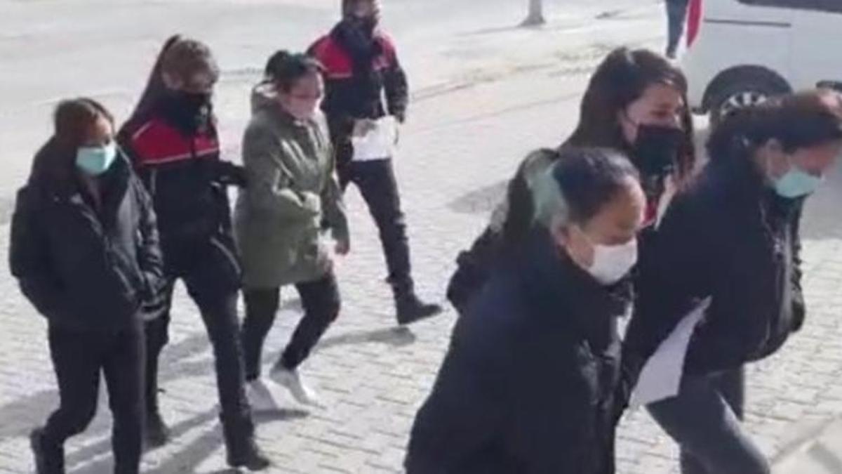 Denizli'de fuhuş operasyonu! 4 kadın yakalandı