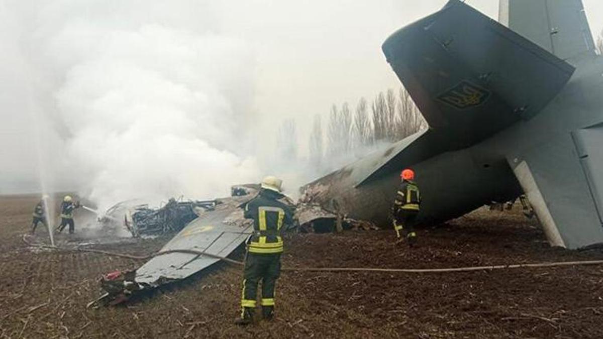 Rusya, Ukrayna'ya ait askeri kargo uçağını düşürdü! Çok sayıda ölü var