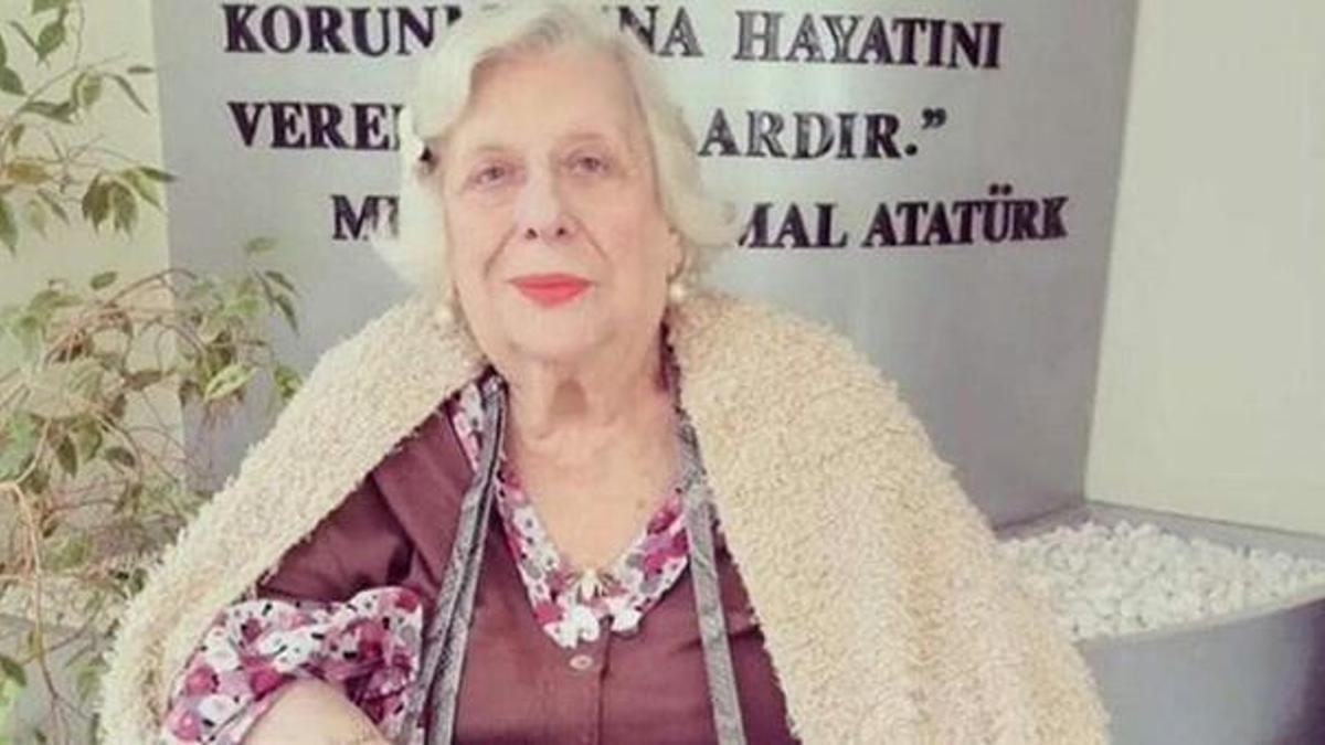 Usta oyuncu Ayten Erman hayatını kaybetti