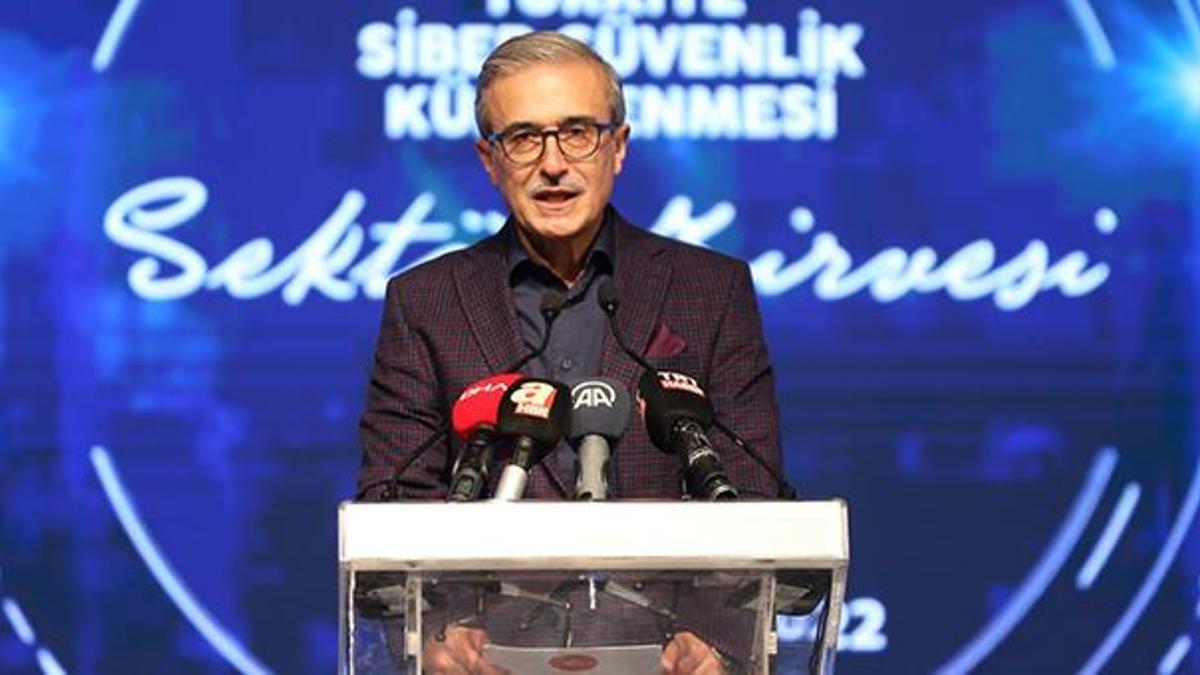 İsmail Demir koronavirüse yakalandı