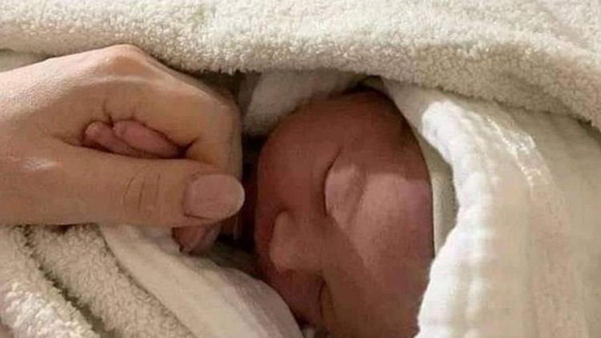 Kiev'deki sığınakta bir bebek dünyaya geldi!