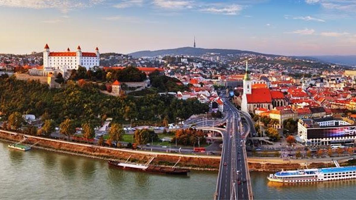 Slovakya nerede, nüfusu kaç, NATO üyesi mi? Slovakya askeri gücü ve Slovakya’nın haritada üzerindeki konumu!