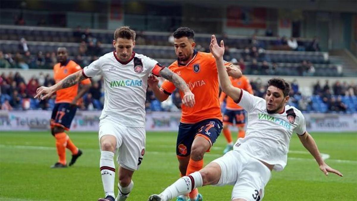 Medipol Başakşehir 1-2 VavaCars Fatih Karagümrük