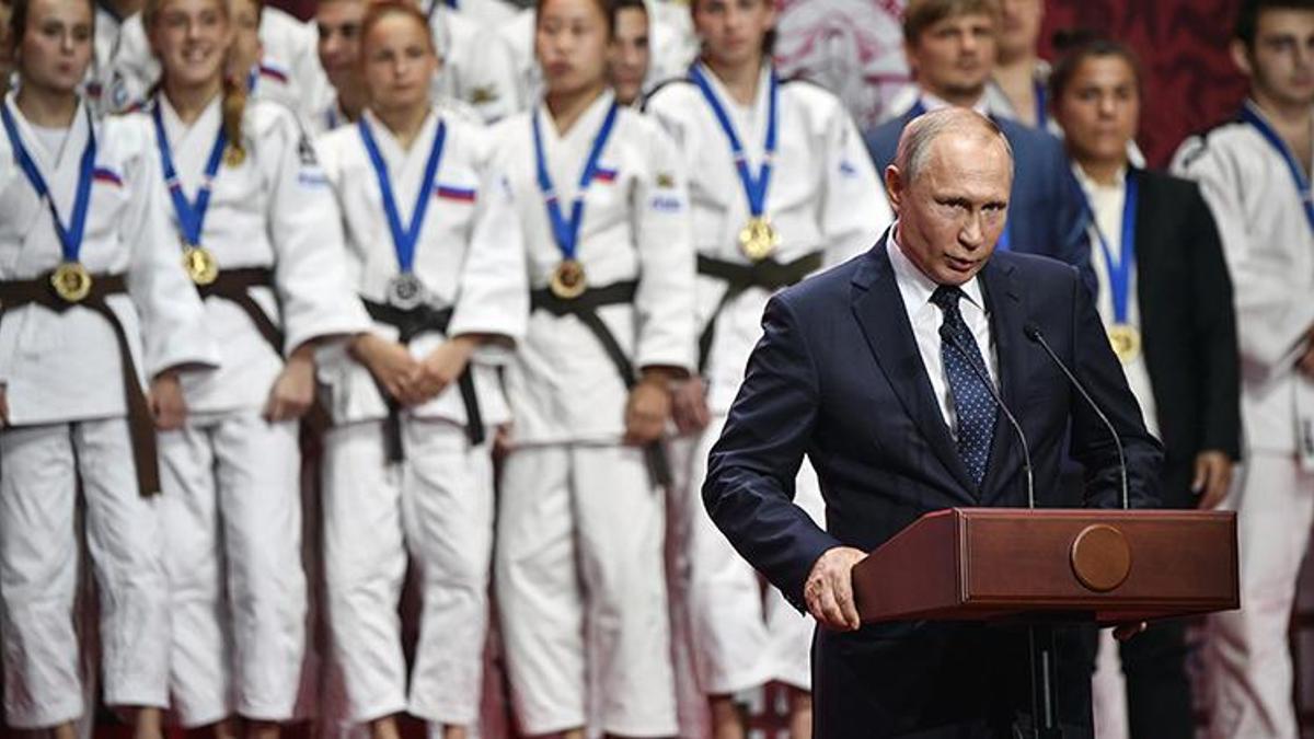 Uluslararası Judo Federasyonu, Putin'in onursal başkanlığını askıya aldı