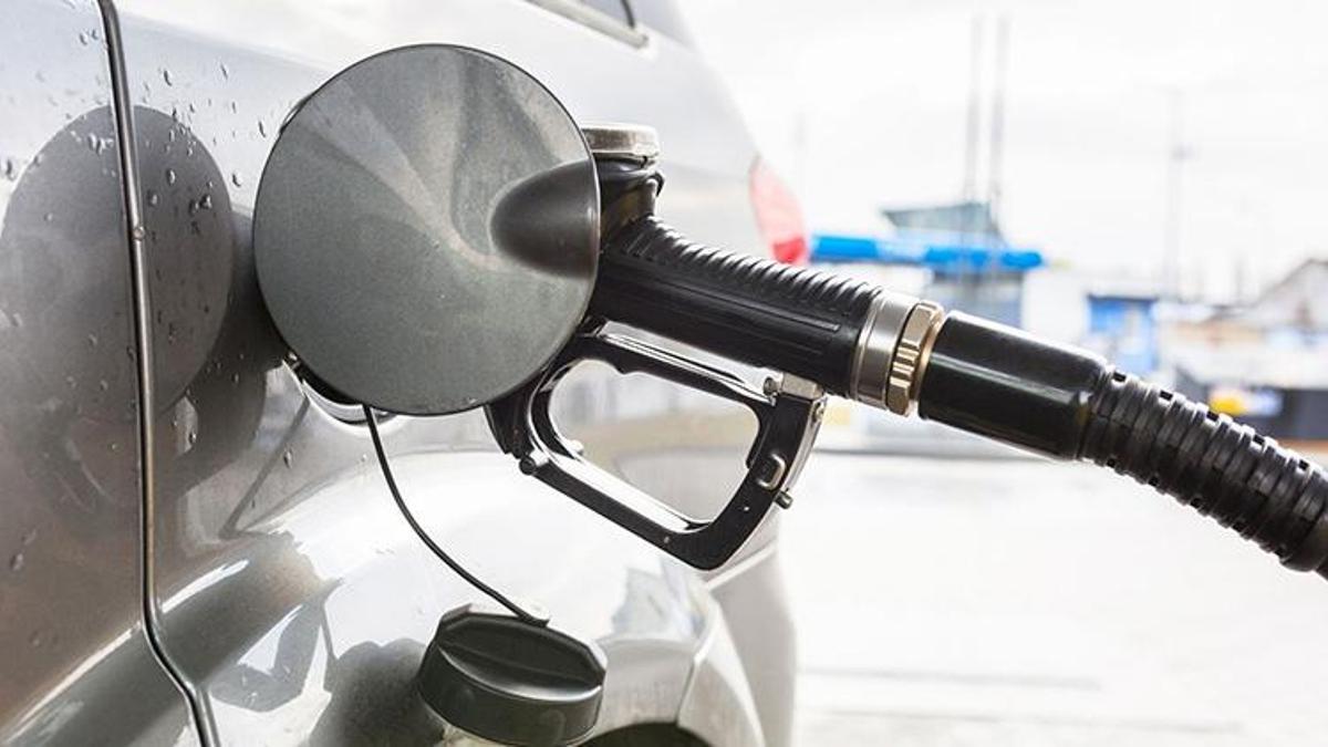Akaryakıt fiyatlarında son dakika indirim açıklaması! Benzin, motorin, oto gaz...