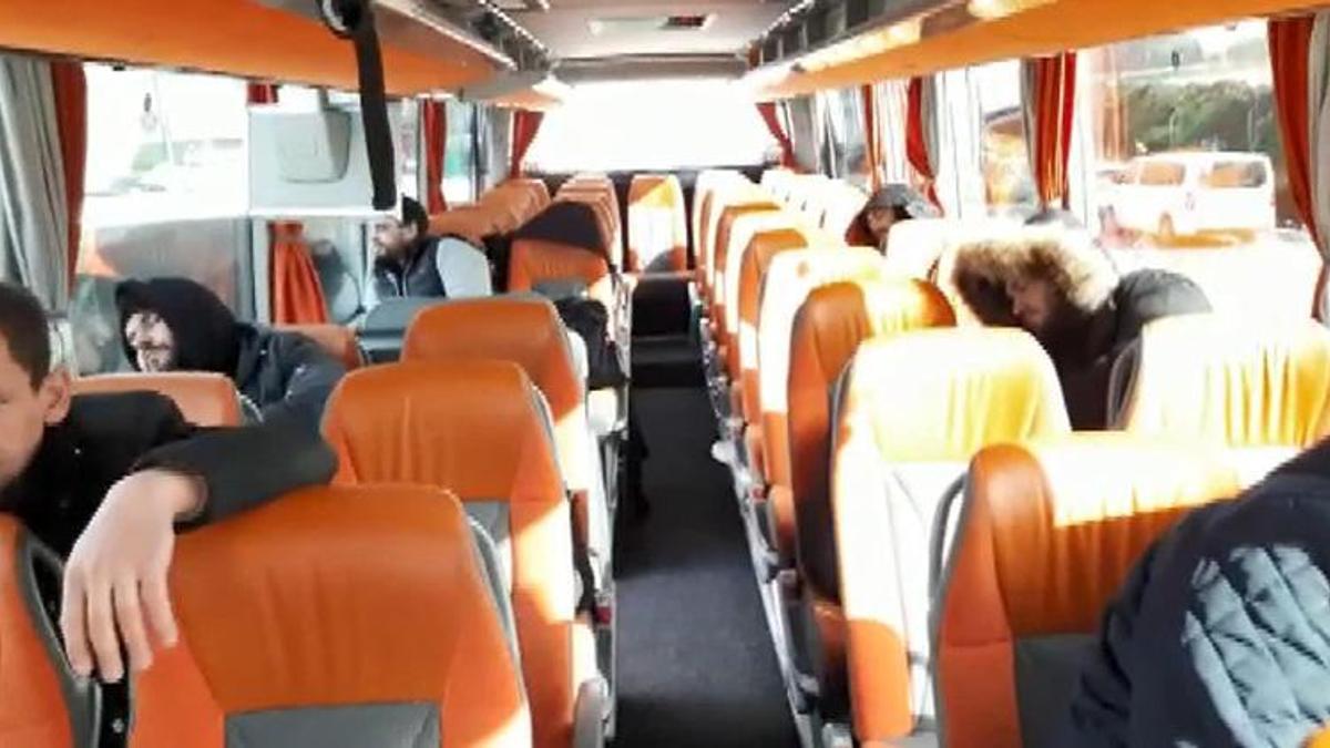 Polonya’ya giriş yapan Türk vatandaşları tahliye ediliyor