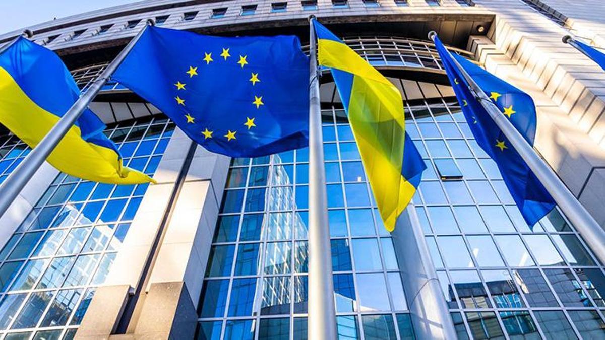 Avrupa Komisyonu, Ukraynalı mülteciler için geçici koruma yönergesi teklif etti