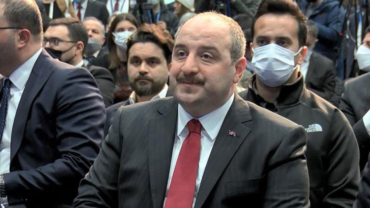Bakan Varank: Gerçek bir savaşla yüz yüzeyiz, Türkiye de bundan etkileniyor