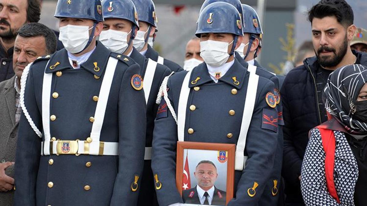 Şehit Uzman Çavuş Ergin, son yolculuğuna uğurlandı