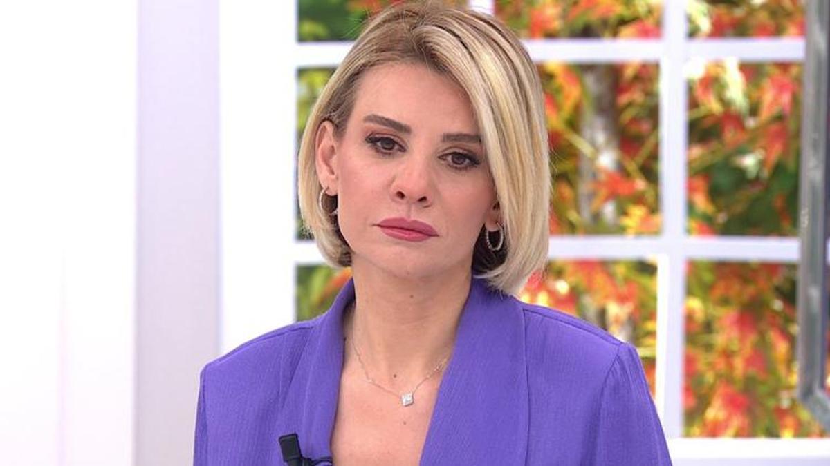 Esra Erol'un kocası Ali Özbir paylaştı! Aşk pozu...
