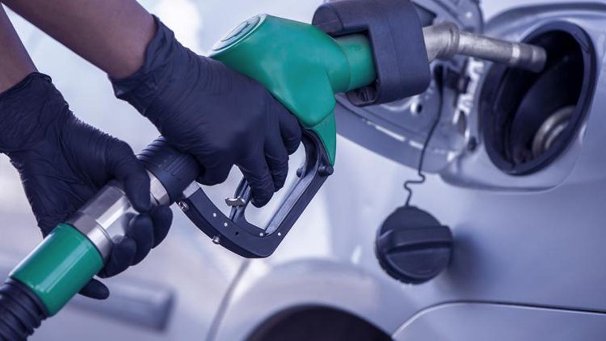 Petrol fiyatları rekor kırdı! Böylesi ilk kez oldu! Benzin ve motorine yeni zam yolda