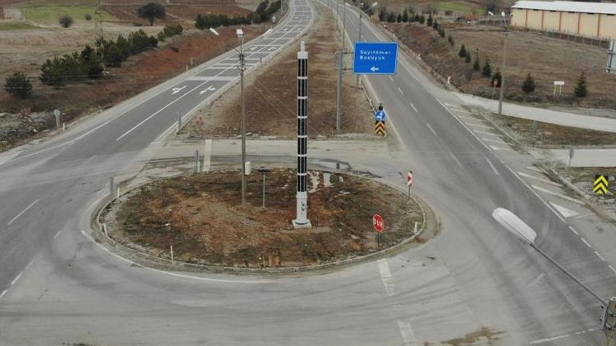 Kütahya İl Özel İdaresi, kritik noktalara son teknoloji güvenlik kamera sistemi kuruyor.