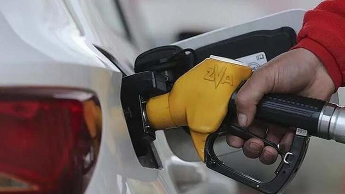Akaryakıt fiyatları ile ilgili son dakika açıklaması! Benzin ve motorine yeni zam...