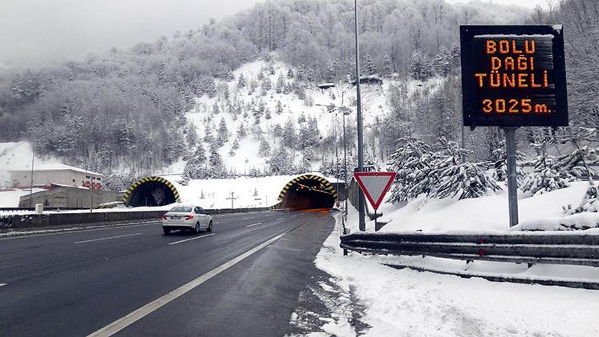 Bolu Dağı geçişinde kar yağışı! Gün içinde etkisini artıracak