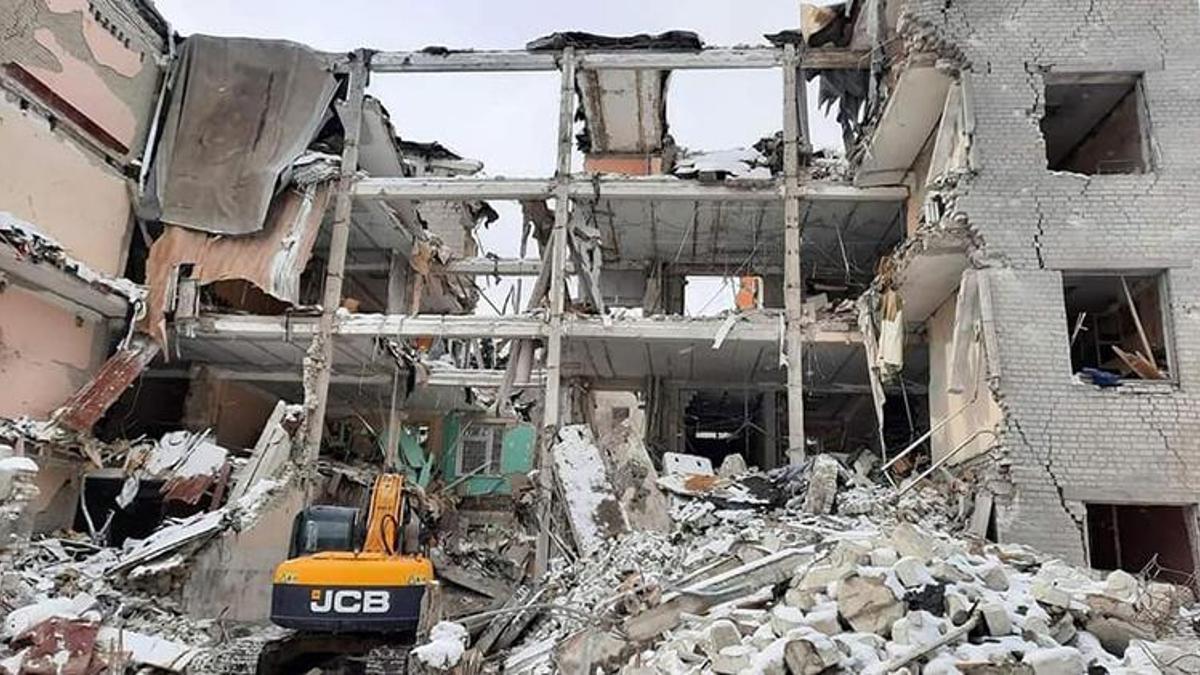 Rusya Harkov'da yerleşim yerlerini vurdu: 2'si çocuk 4 ölü