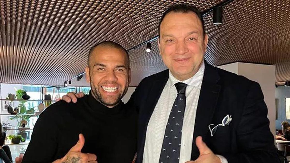 Barcelona'nın Brezilyalı sol beki Dani Alves'ten Galatasaray açıklaması!