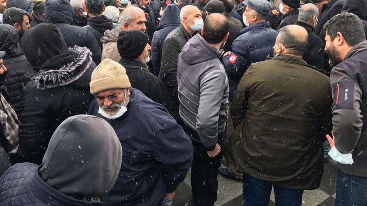 Toplu ulaşım ücretlerine zam yapılmayınca şoförler kontak kapattı!