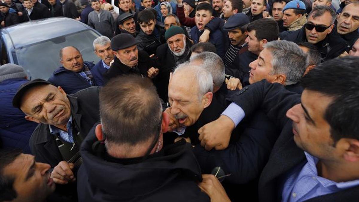 Kılıçdaroğlu'na yumruk atan sanık ile ilgili 3 yıl hapis talebi!