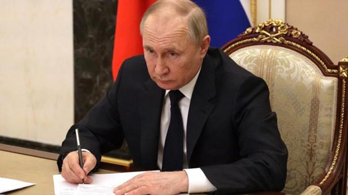 Putin'den flaş yaptırım açıklaması: Rus petrol ve doğal gazı...