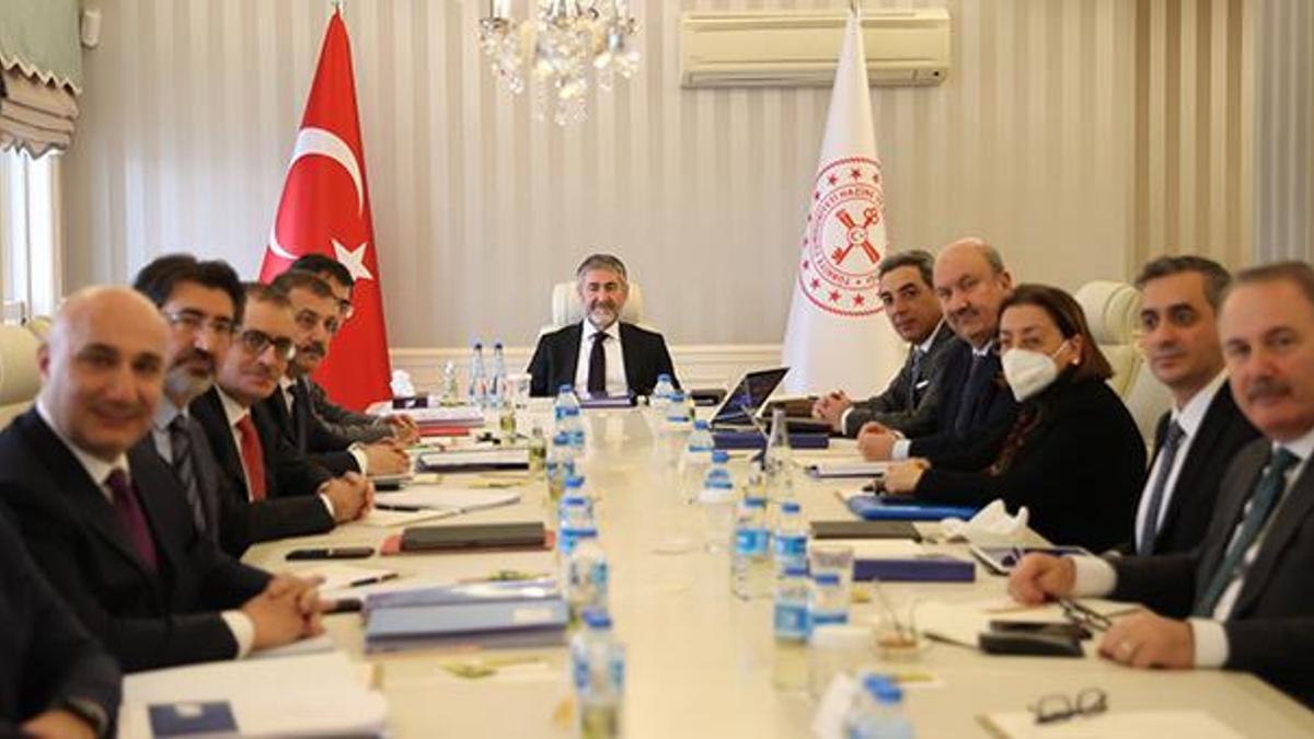 Ekonomide kritik toplantı! Bakan Nebati açıkladı, işte yeni kararlar