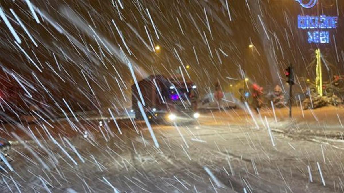 Zonguldak yolu uzun araç geçişine kapatıldı