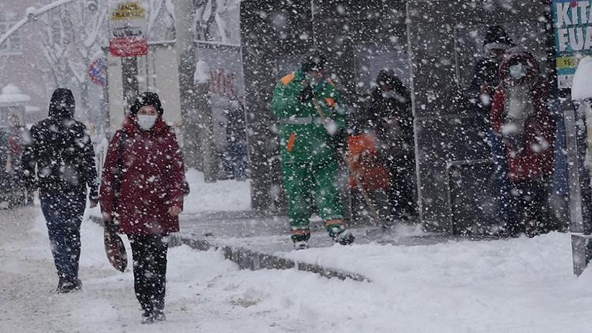 Okullar tatil edildi! Yoğun kar yağışı sonrası son dakika kararı, birçok ilde...