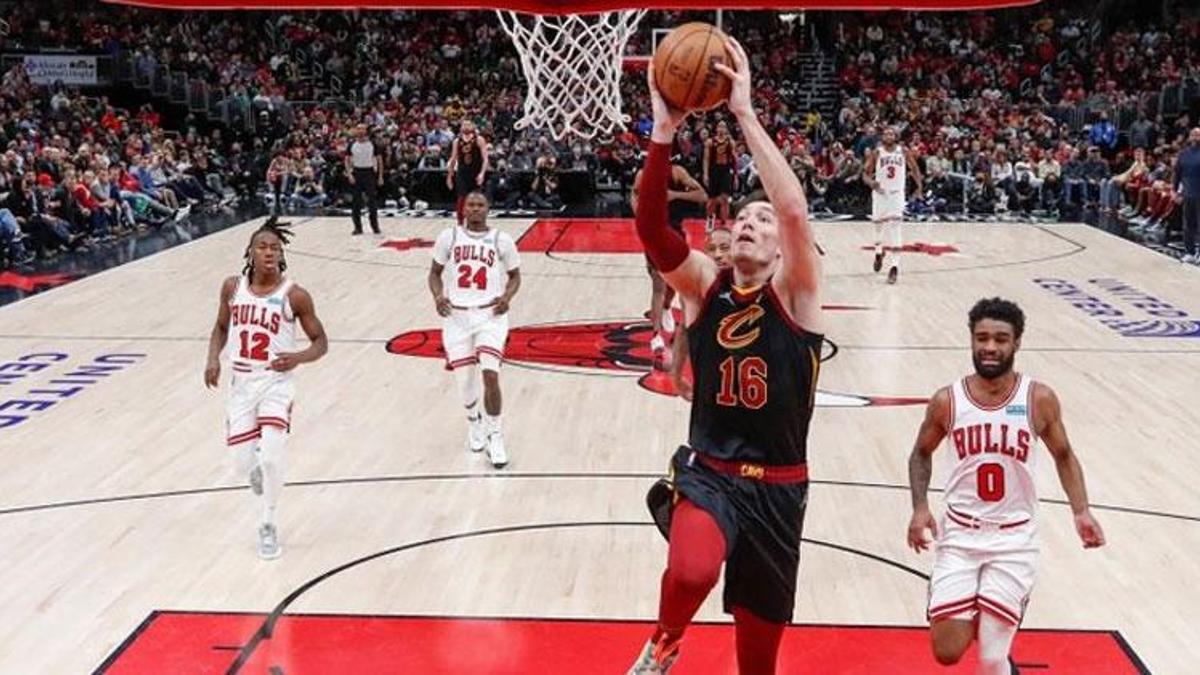 Cedi Osman'dan 14 sayı, 4 ribaunt, 3 asist ve 2 top çalma