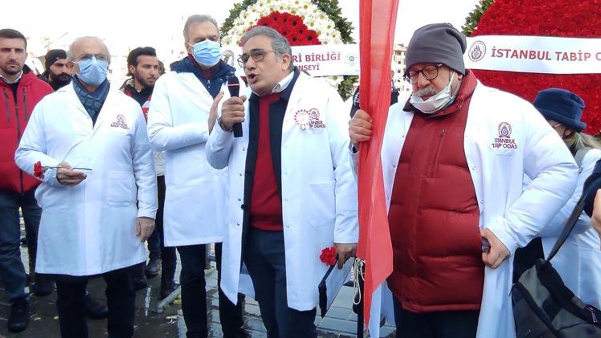 Polisle doktorlar arasında arbede
