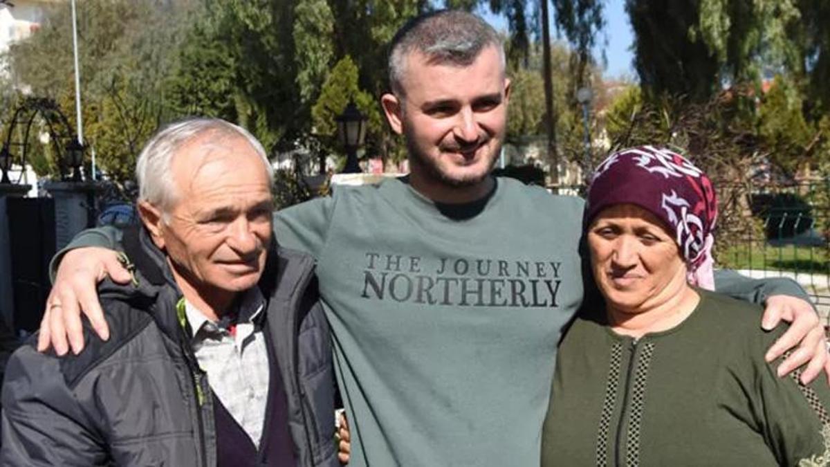 Ukrayna'dan tahliye olan Türk aşçı anlattı: '2-3 haftada saçlarım beyazladı'