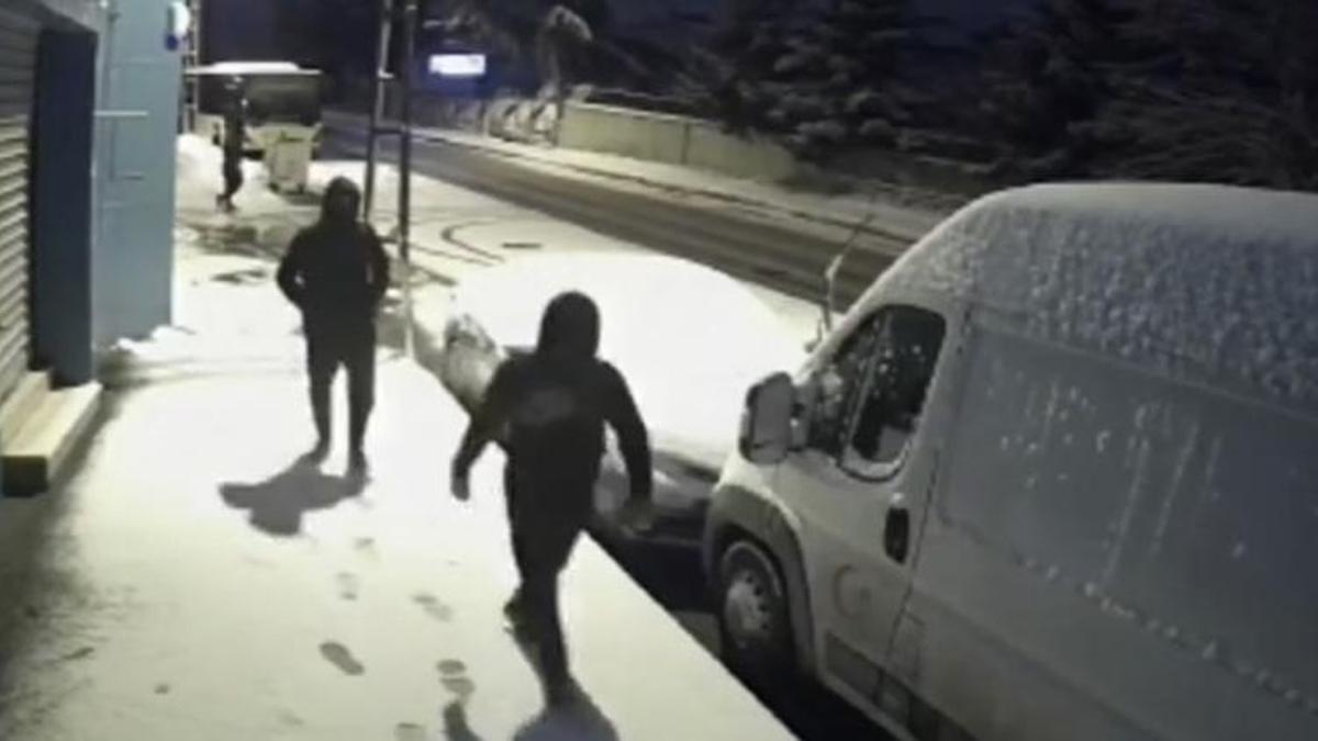 Ataşehir’de 6 iş yerinden hırsızlık yapan şüpheliler yakalandı