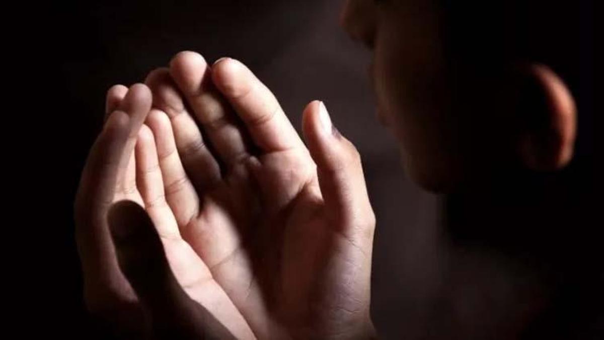 Berat kandilinde okunacak dualar ve sureler! Berat kandilinde kılınacak namaz kaç rekâttır, kandilde namaz nasıl kılınır, Berat Kandili ibadetleri nelerdir?
