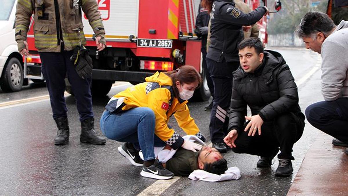 Şişli'de üst geçitten düştü; ilk müdahaleyi yoldan geçen doktor yaptı