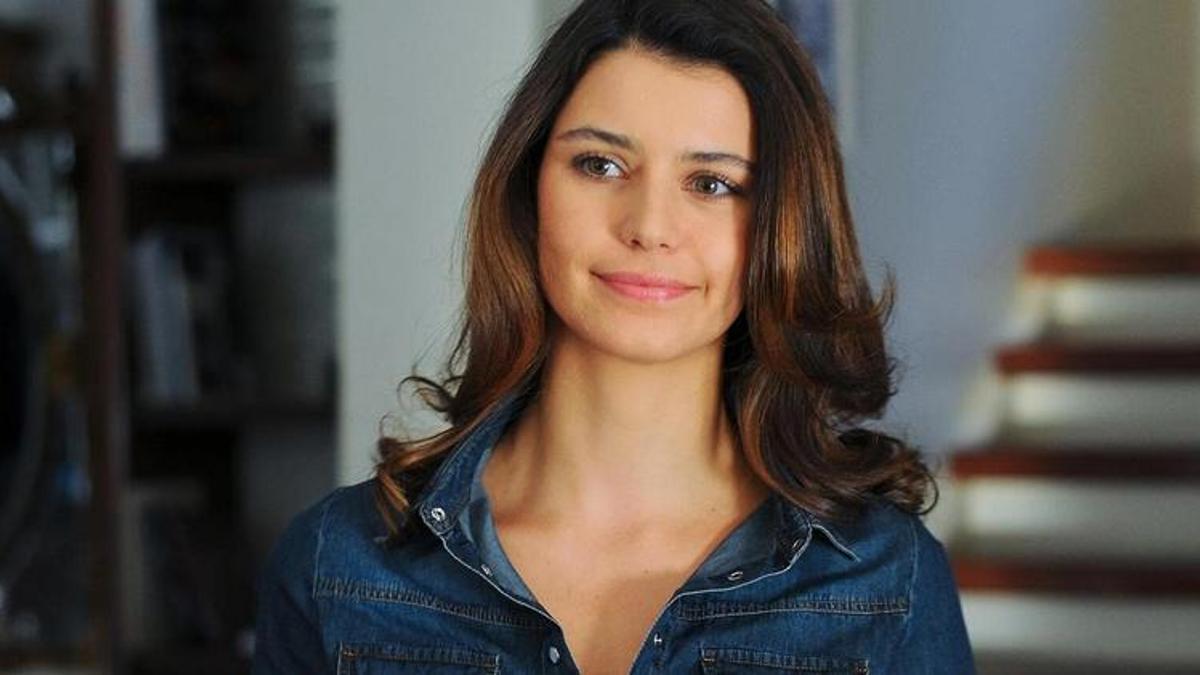 Beren Saat annesi Ayla Saat'in doğum gününü kutladı! 'Güzellik genetik'