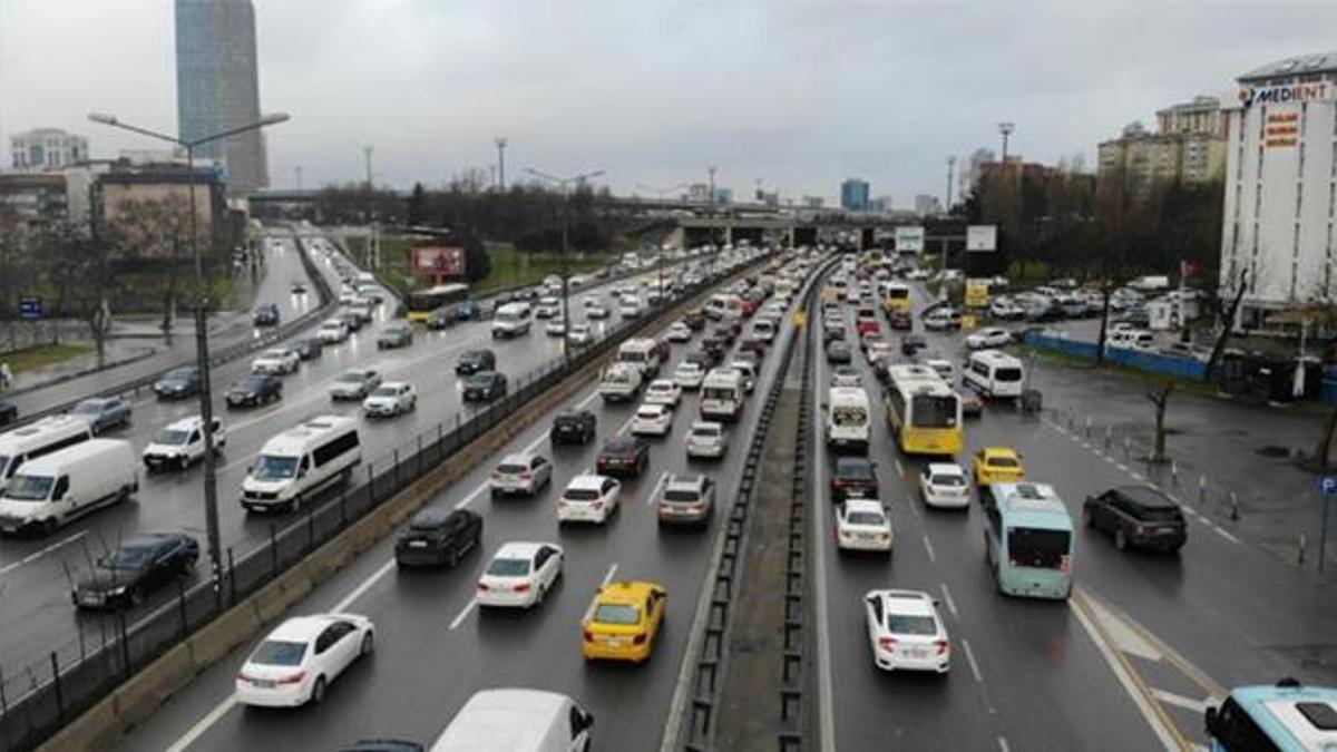 İstanbul'da bazı yollar trafiğe kapatılacak