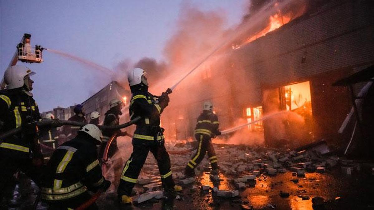 Ukrayna - Rusya savaşında son dakika haberleri... İngiltere Savunma Bakanlığı duyurdu: Rus ordusunun ilerleyişi durdu...