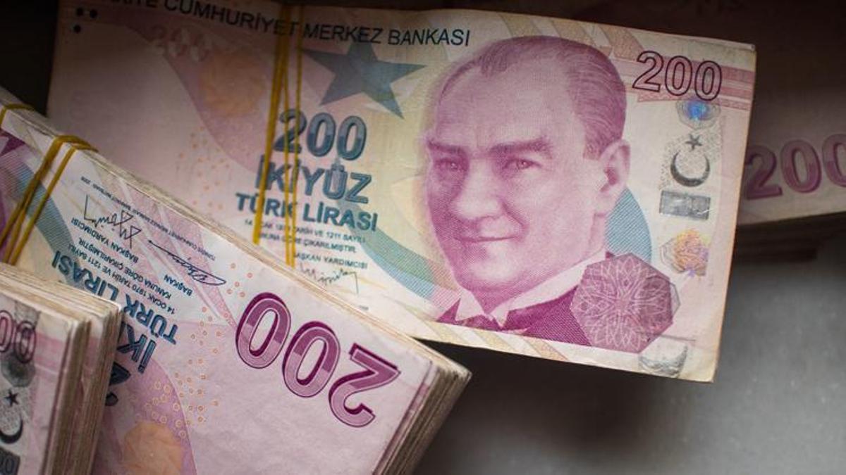 Emeklilere zamlı ikramiye müjdesi! 2000 lira ve...