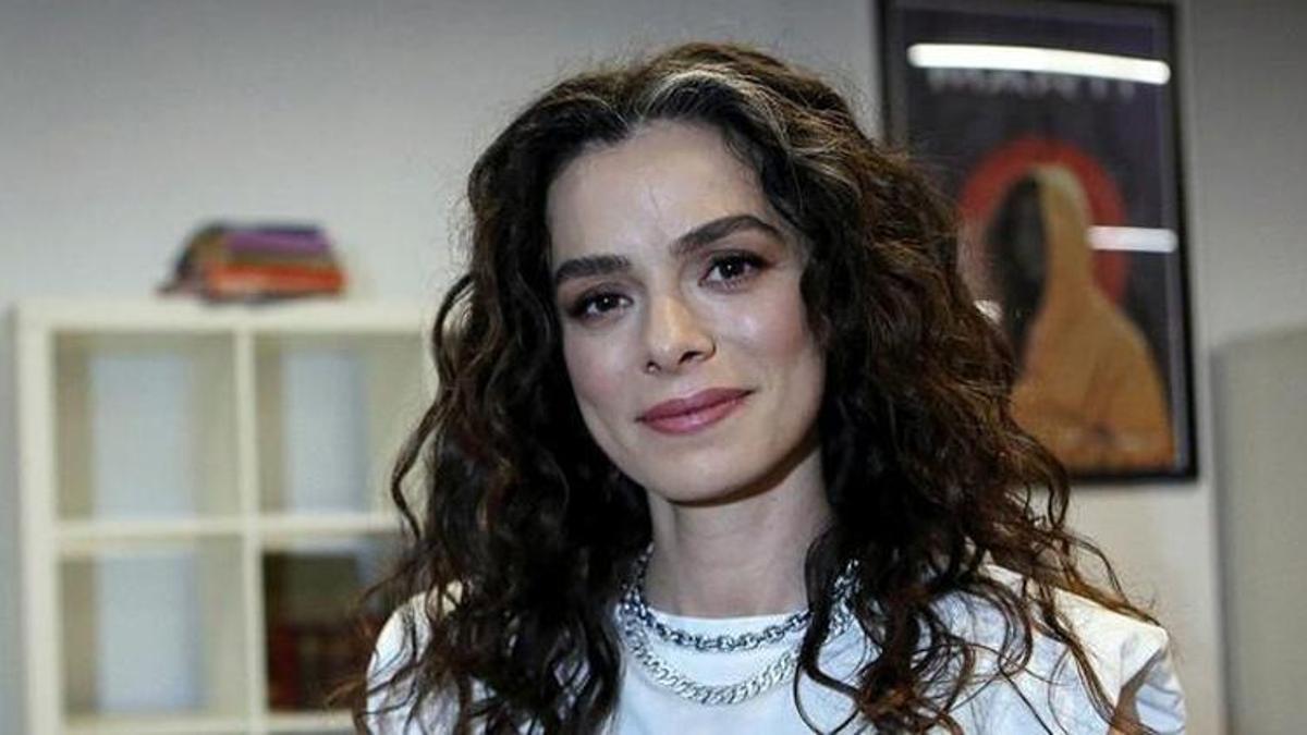 Özge Özpirinçci setlere geri dönüyor!