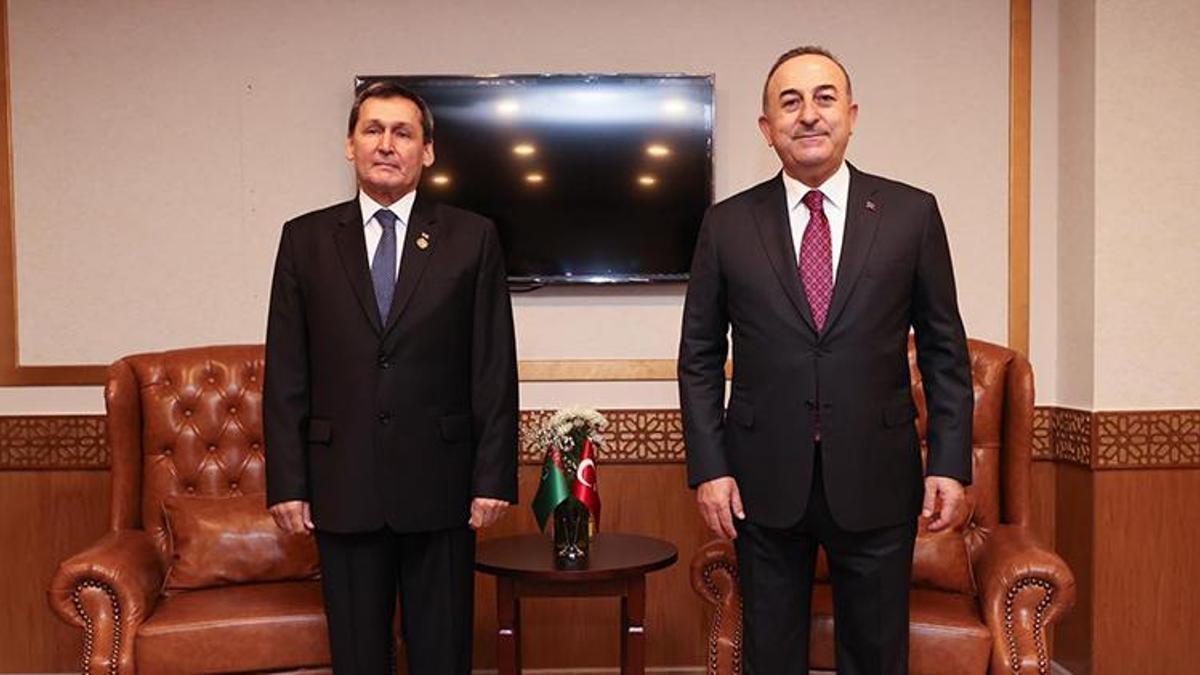Dışişleri Bakanı Çavuşoğlu, Türkmenistan Dışişleri Bakanı Meredov’la görüştü
