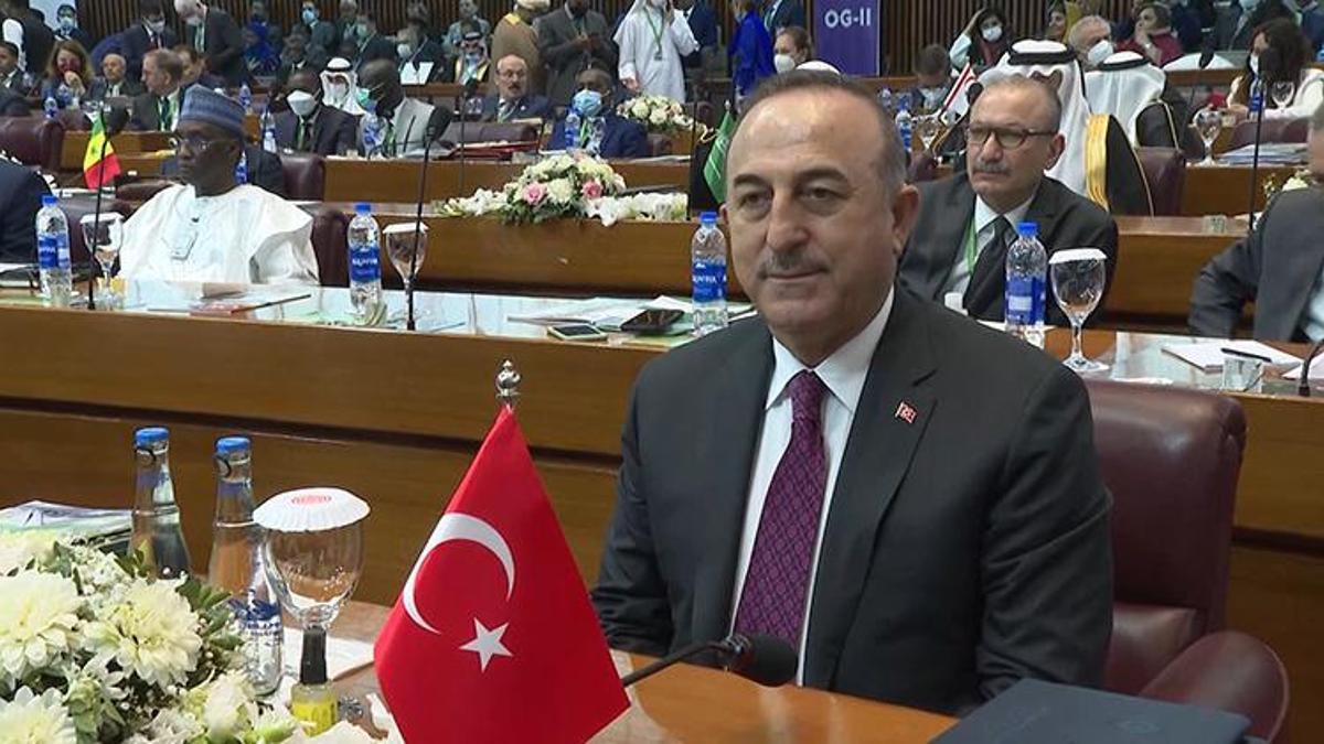 Dışişleri Bakanı Çavuşoğlu: Ukrayna'daki savaş çifte standardı göz önüne serdi