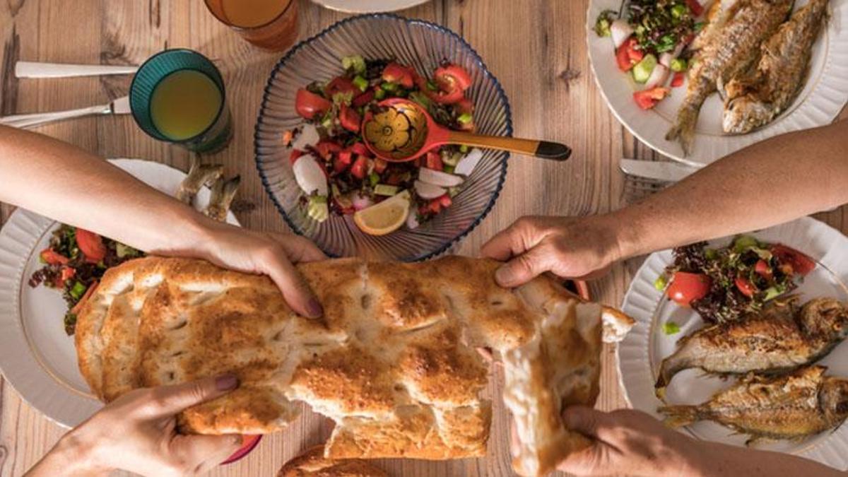 Sahurda ve iftarda hangi besinleri tercih etmeliyiz? Ramazan ayında kilo kontrolü nasıl sağlanır?