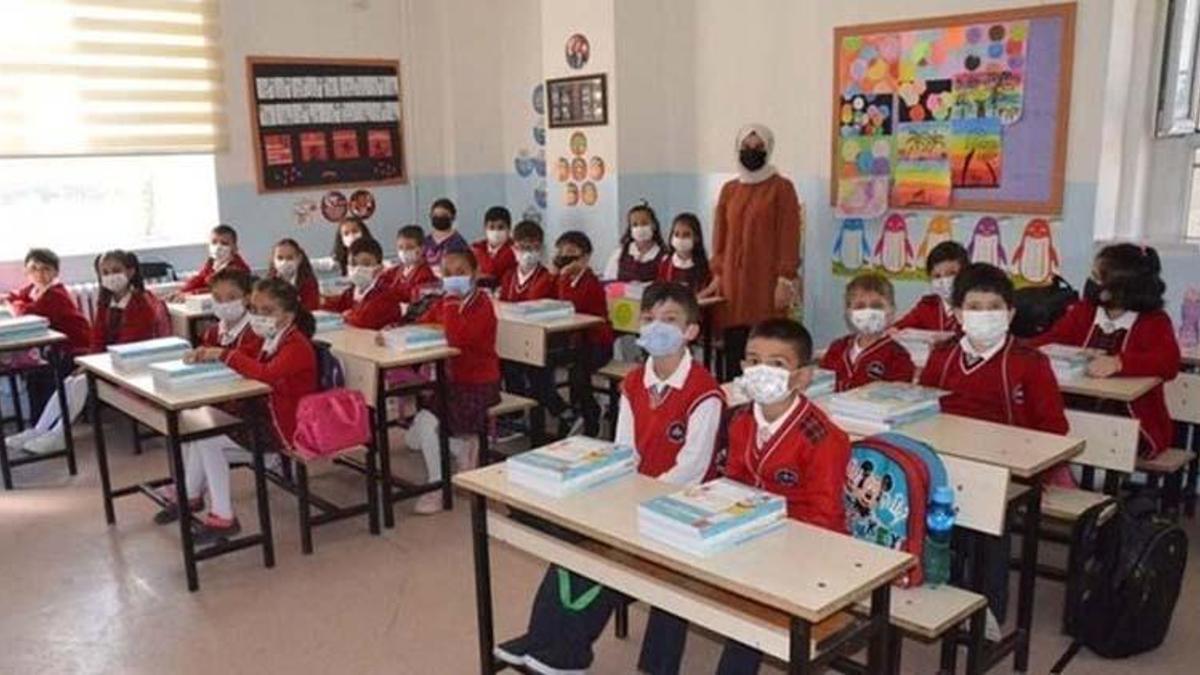 2. dönem ara tatil ne zaman 2022, nisan ara tatili kaç gün? Okullarda ara tatil uzayacak mı, okullar ne zaman kapacak?