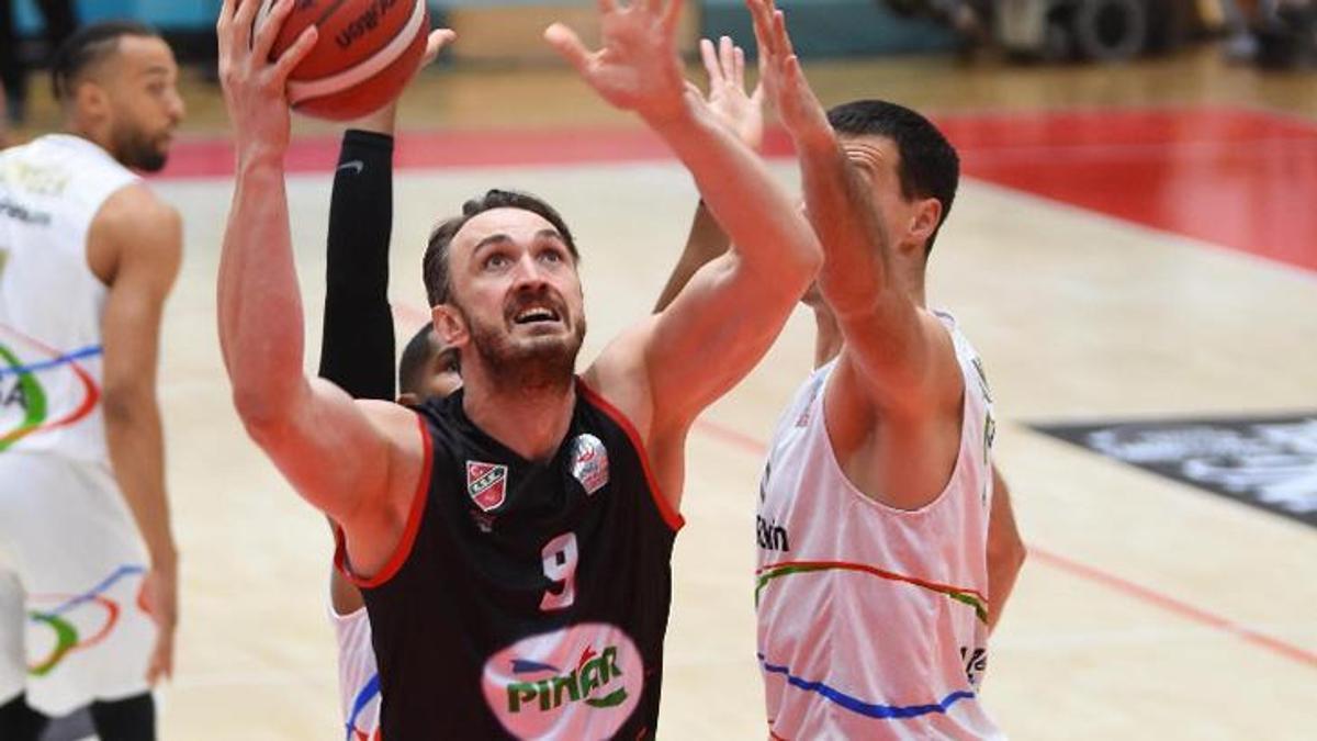 Pınar Karşıyaka'da Semih Erden dönüyor!